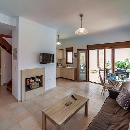 Karena Seaview Villa Йеранион Экстерьер фото